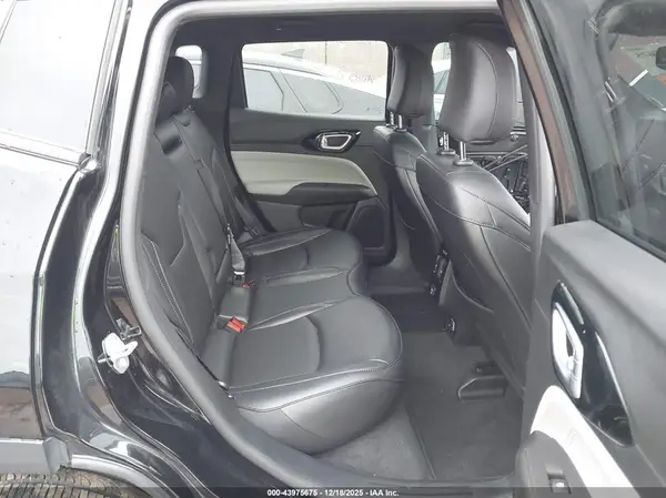 3C4NJDCN9ST504120 2025 JEEP COMPASS - Image 8