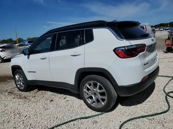 3C4NJDCN9ST508068 2025 JEEP COMPASS - Image 2