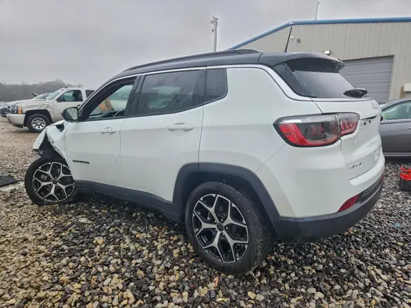 3C4NJDCN9ST509348 2025 JEEP COMPASS - Image 2