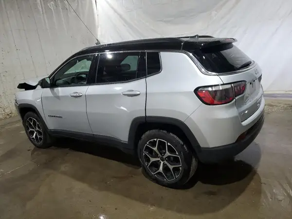 3C4NJDCN9ST509611 2025 JEEP COMPASS - Image 2