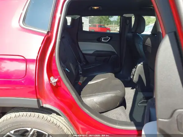 3C4NJDCN9ST516770 2025 JEEP COMPASS - Image 8