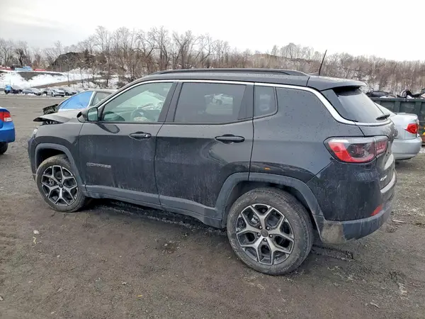 3C4NJDCN9ST516882 2025 JEEP COMPASS - Image 2