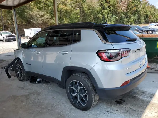 3C4NJDCN9ST524075 2025 JEEP COMPASS - Image 2