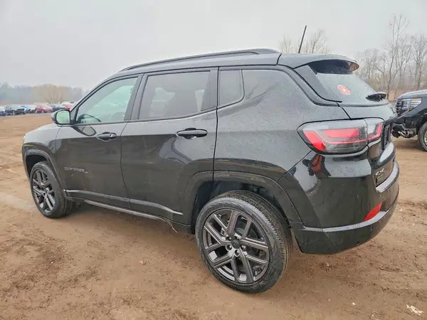 3C4NJDCN9ST568867 2025 JEEP COMPASS - Image 2