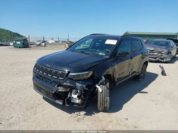 3C4NJDCN9ST587340 2025 JEEP COMPASS - Image 2