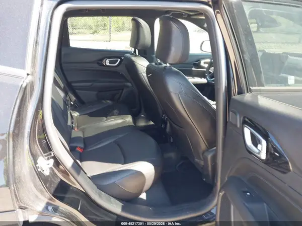 3C4NJDCN9ST587340 2025 JEEP COMPASS - Image 8
