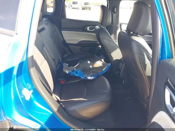 3C4NJDCN9ST613788 2025 JEEP COMPASS - Image 8