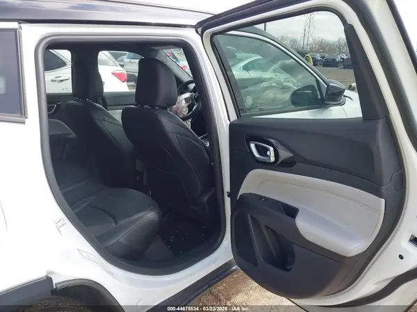 3C4NJDCN9ST623365 2025 JEEP COMPASS - Image 8