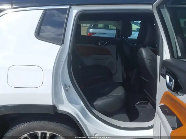 3C4NJDCNXPT554208 2023 JEEP COMPASS - Image 8