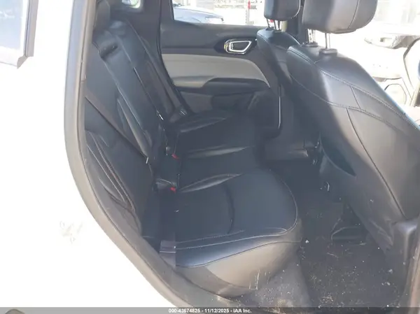 3C4NJDCNXPT559389 2023 JEEP COMPASS - Image 8