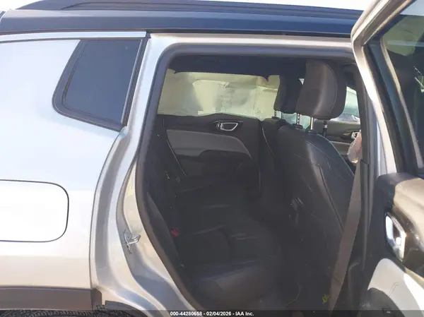 3C4NJDCNXRT107106 2024 JEEP COMPASS - Image 8
