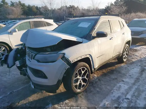 3C4NJDCNXRT107798 2024 JEEP COMPASS - Image 2
