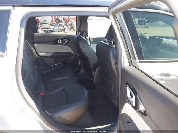 3C4NJDCNXRT118218 2024 JEEP COMPASS - Image 8