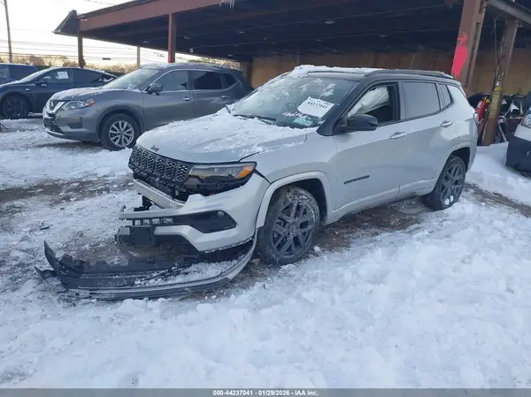 3C4NJDCNXRT140171 2024 JEEP COMPASS - Image 2