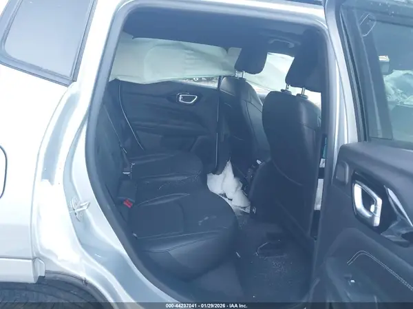 3C4NJDCNXRT140171 2024 JEEP COMPASS - Image 8
