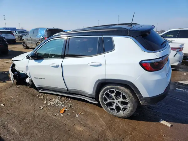 3C4NJDCNXRT154930 2024 JEEP COMPASS - Image 2