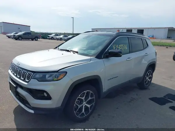 3C4NJDCNXRT165801 2024 JEEP COMPASS - Image 2