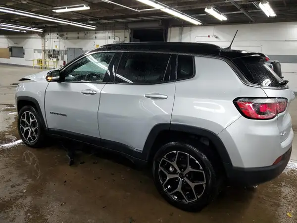 3C4NJDCNXST511321 2025 JEEP COMPASS - Image 2