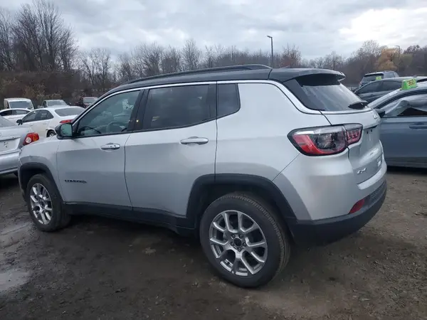 3C4NJDCNXST518169 2025 JEEP COMPASS - Image 2