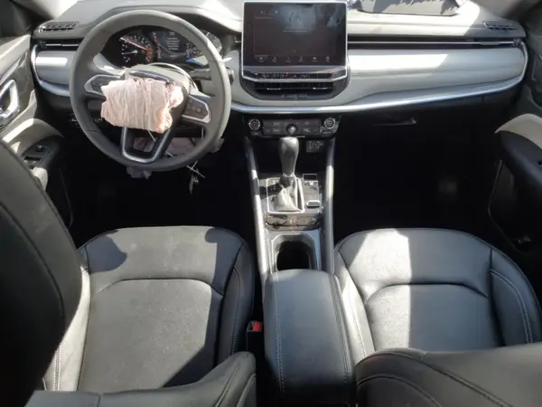 3C4NJDCNXST521427 2025 JEEP COMPASS - Image 8