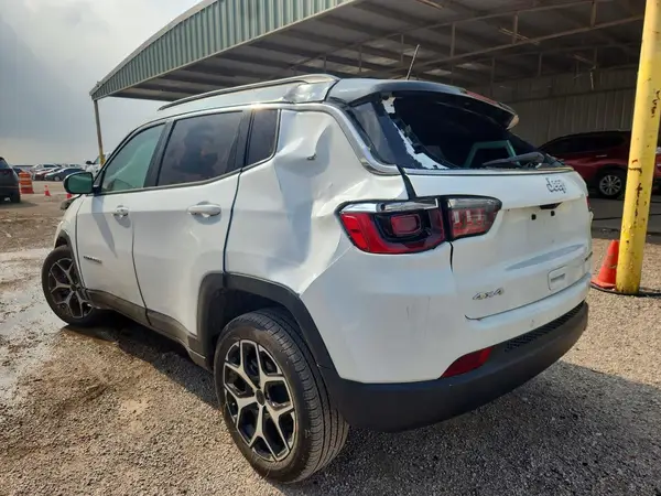 3C4NJDCNXST521833 2025 JEEP COMPASS - Image 2