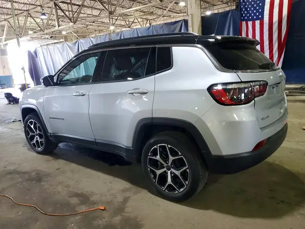 3C4NJDCNXST528037 2025 JEEP COMPASS - Image 2