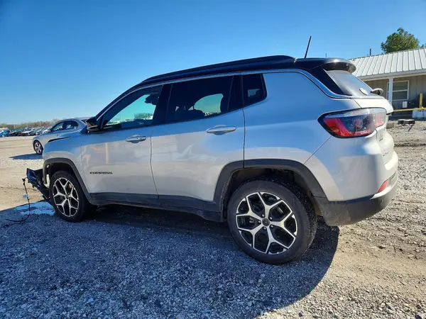 3C4NJDCNXST529981 2025 JEEP COMPASS - Image 2