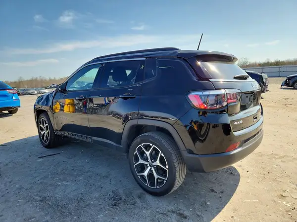 3C4NJDCNXST542374 2025 JEEP COMPASS - Image 2