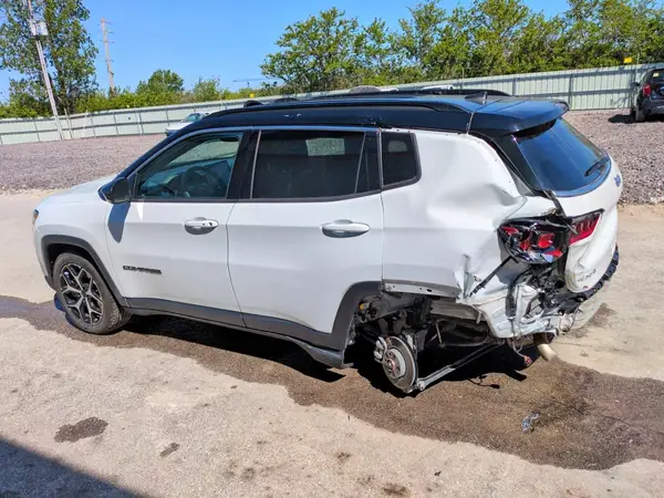 3C4NJDCNXST556954 2025 JEEP COMPASS - Image 2
