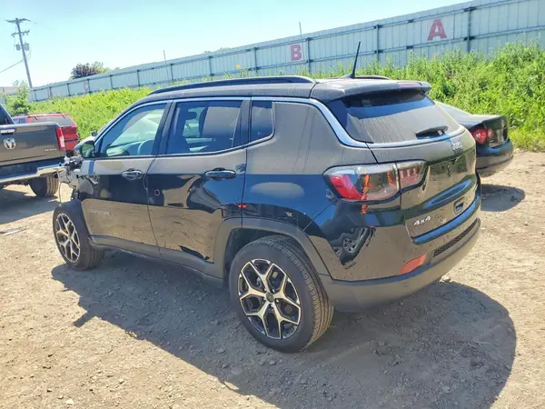 3C4NJDCNXST560471 2025 JEEP COMPASS - Image 2