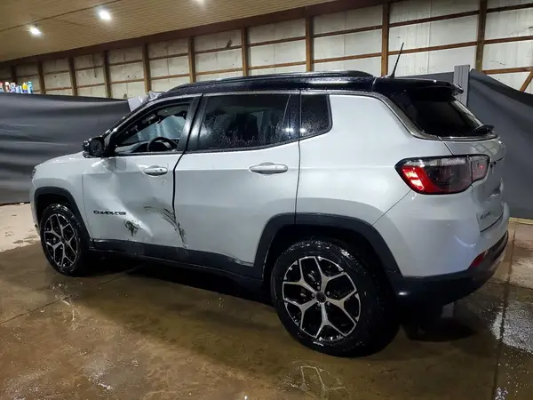 3C4NJDCNXST564942 2025 JEEP COMPASS - Image 2