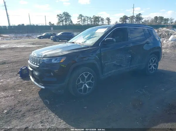 3C4NJDCNXST570904 2025 JEEP COMPASS - Image 2