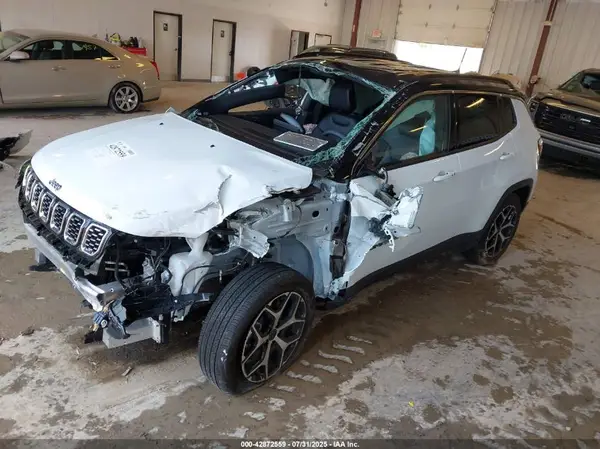 3C4NJDCNXST571910 2025 JEEP COMPASS - Image 2