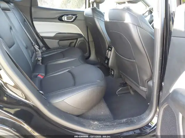 3C4NJDCNXST579649 2025 JEEP COMPASS - Image 8