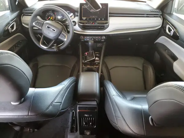 3C4NJDCNXST590540 2025 JEEP COMPASS - Image 8
