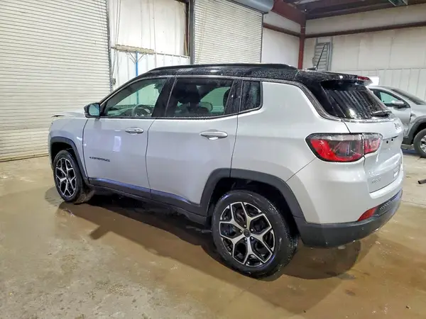 3C4NJDCNXST602850 2025 JEEP COMPASS - Image 2