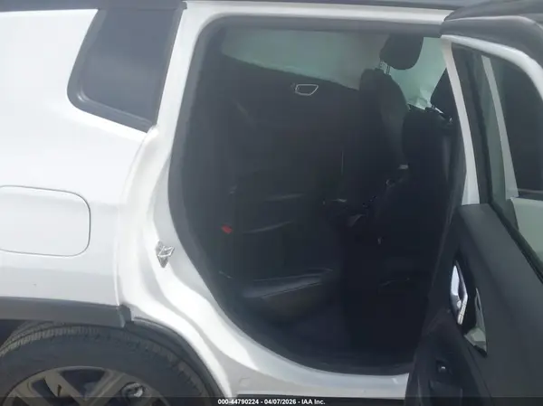 3C4NJDCNXTT184176 2026 JEEP COMPASS - Image 8