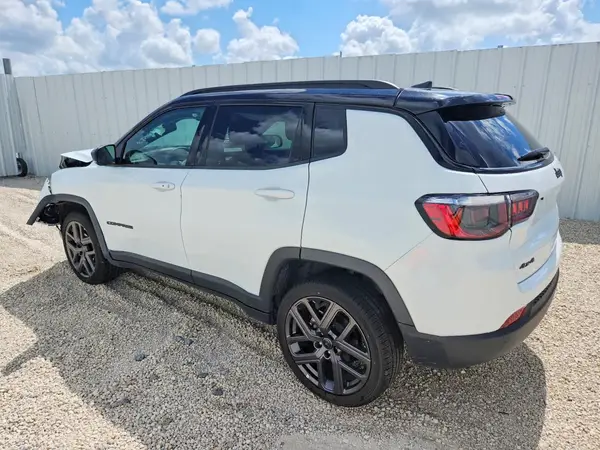 3C4NJDCNXTT188082 2026 JEEP COMPASS - Image 2