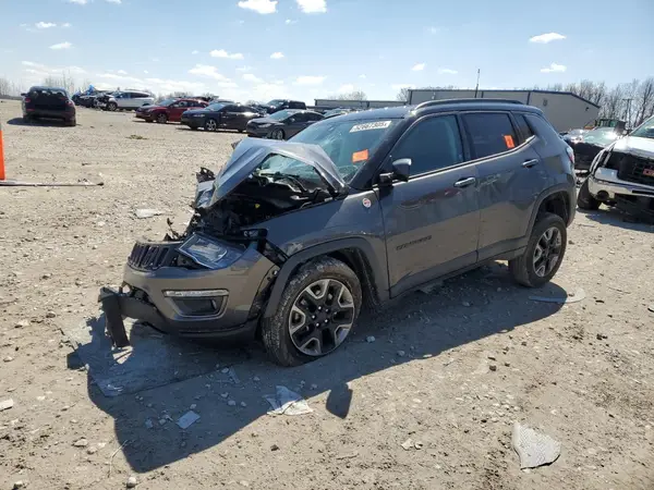 3C4NJDDB0HT597526 2017 JEEP COMPASS - Image 1