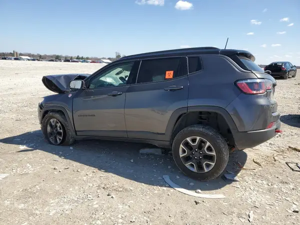 3C4NJDDB0HT597526 2017 JEEP COMPASS - Image 2
