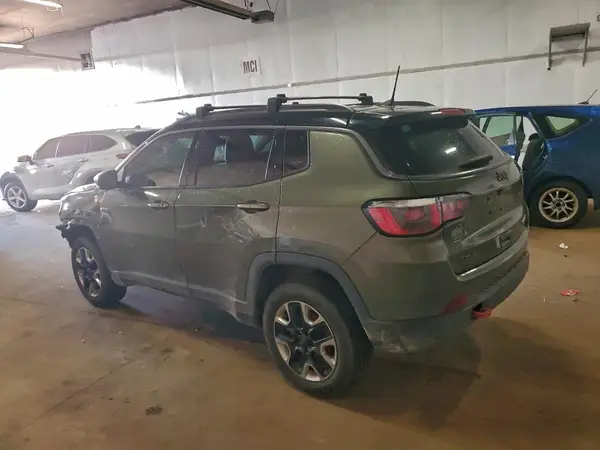 3C4NJDDB0HT597574 2017 JEEP COMPASS - Image 2
