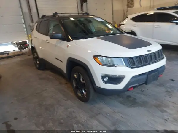 3C4NJDDB0HT611263 2017 JEEP COMPASS - Image 1
