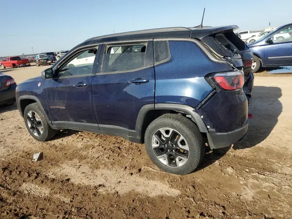 3C4NJDDB0HT645607 2017 JEEP COMPASS - Image 2