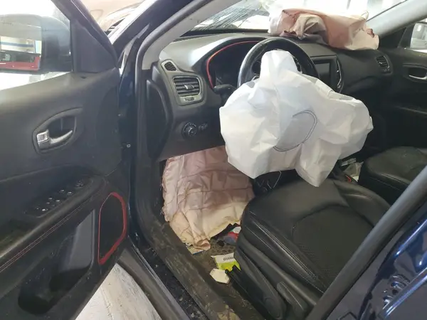 3C4NJDDB0HT680292 2017 JEEP COMPASS - Image 8