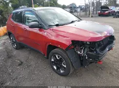 3C4NJDDB0JT130063 2018 JEEP COMPASS