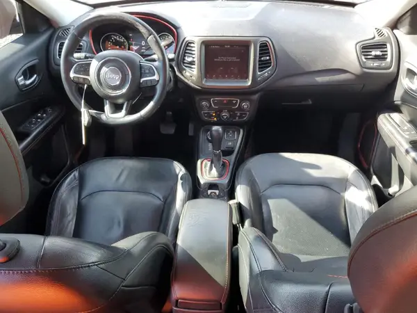 3C4NJDDB0JT143377 2018 JEEP COMPASS - Image 8
