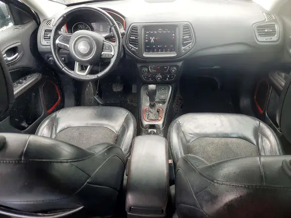 3C4NJDDB0JT154461 2018 JEEP COMPASS - Image 8