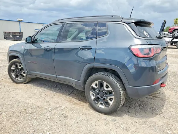 3C4NJDDB0JT168649 2018 JEEP COMPASS - Image 2