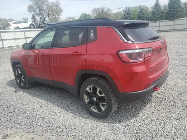 3C4NJDDB0JT174676 2018 JEEP COMPASS - Image 2