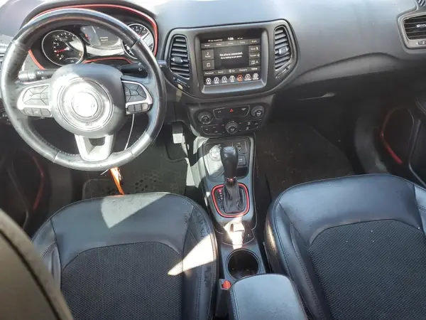3C4NJDDB0JT207417 2018 JEEP COMPASS - Image 8